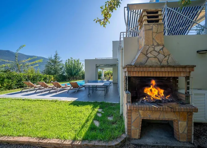 Villa Roses By Karavomylos